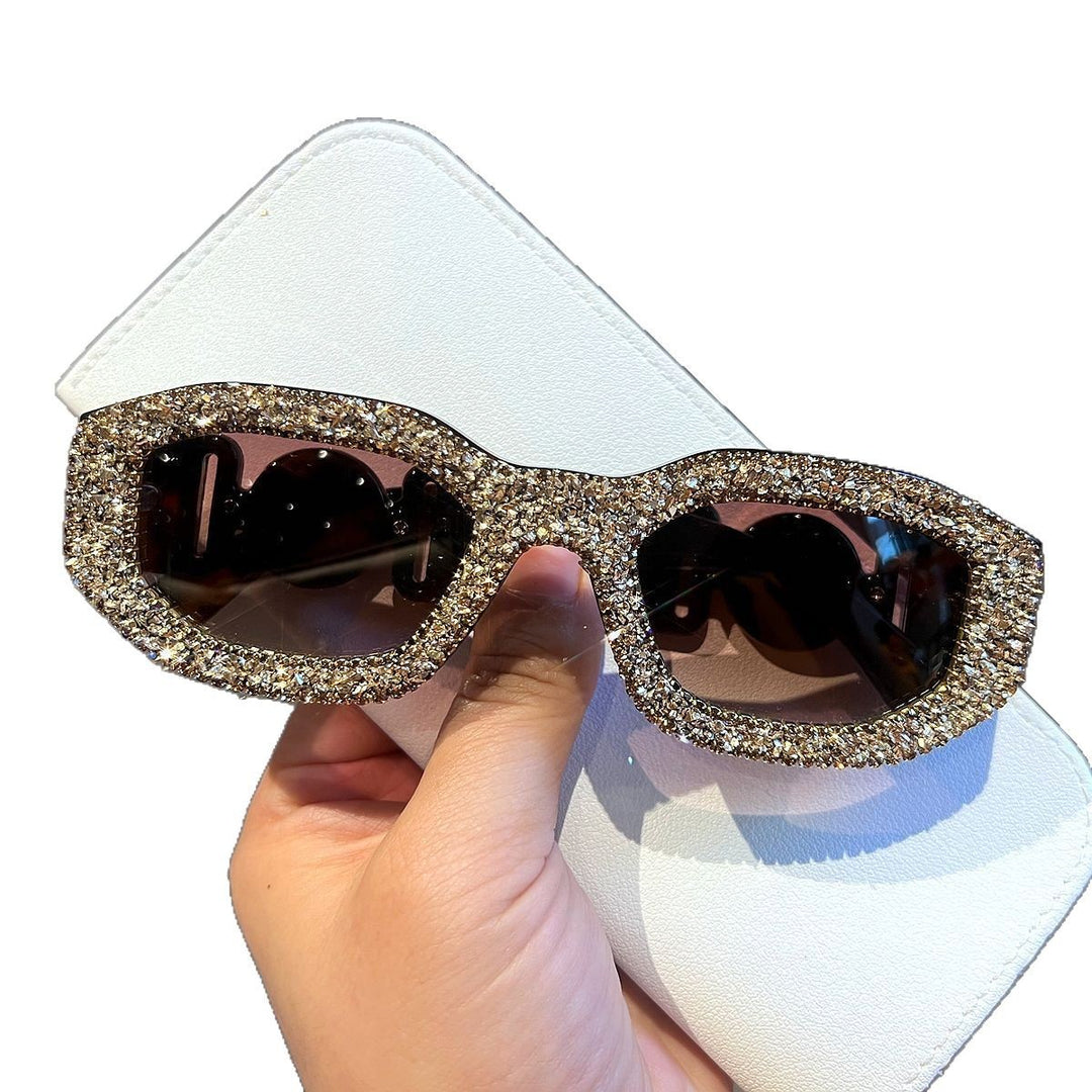 Ladies Glamorous Sunglasses Bowlift