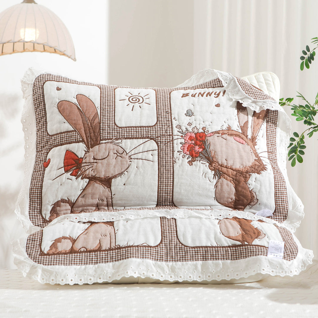 Women's pillow with charming elephant motif and delicate lace edge Bowlift