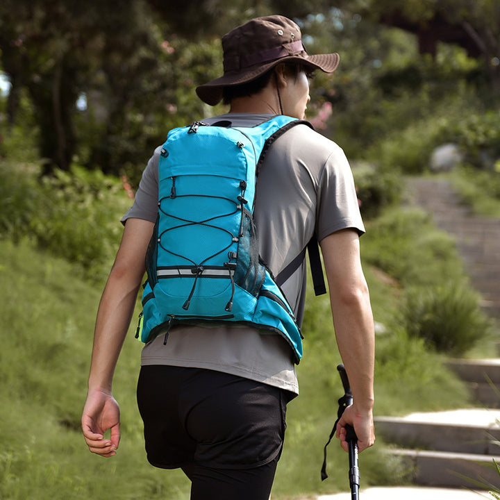 Hydration Pack with Integrated Bladder System Bowlift