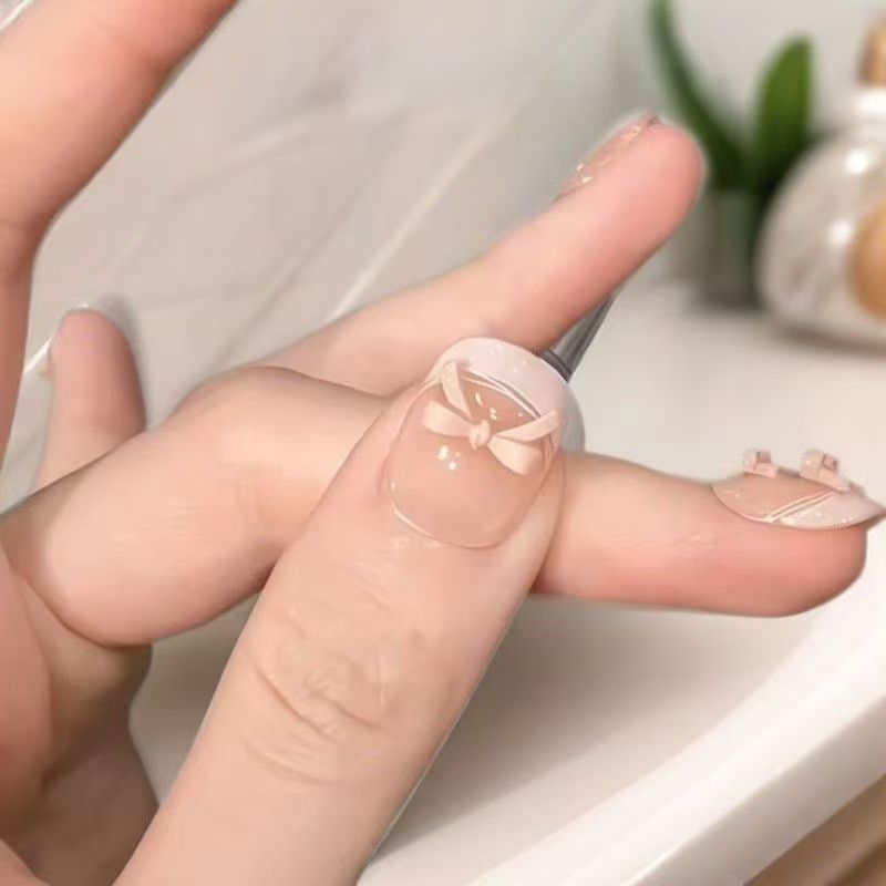 Elegant Press-On Nail Art Collection Bowlift