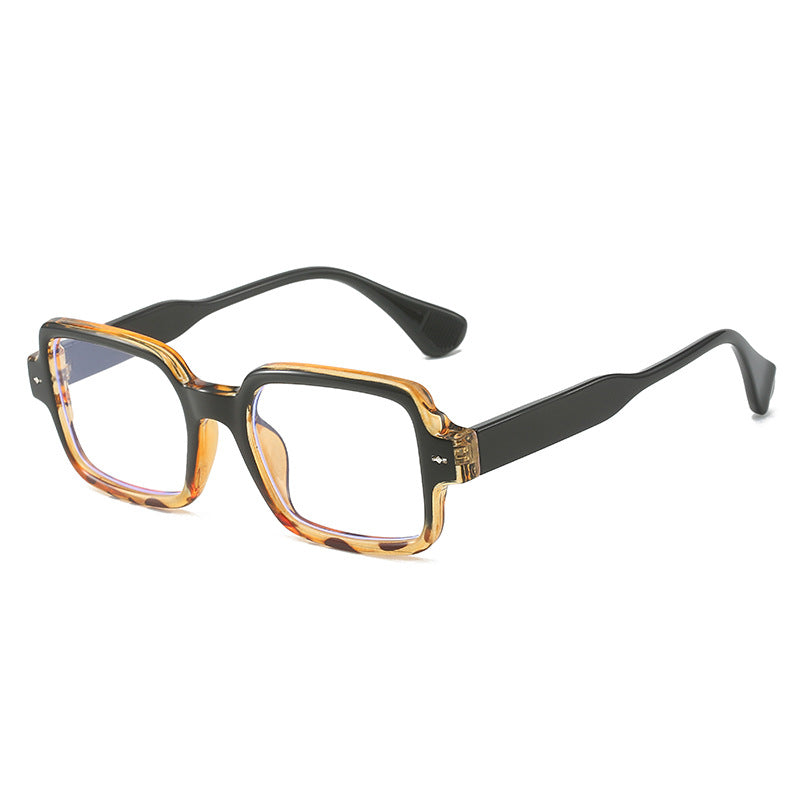 Ladies fashionable glasses in modern square design Bowlift