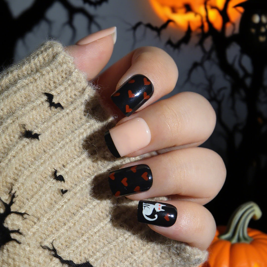 Halloween-Themed Press-On Nail Art Set Bowlift