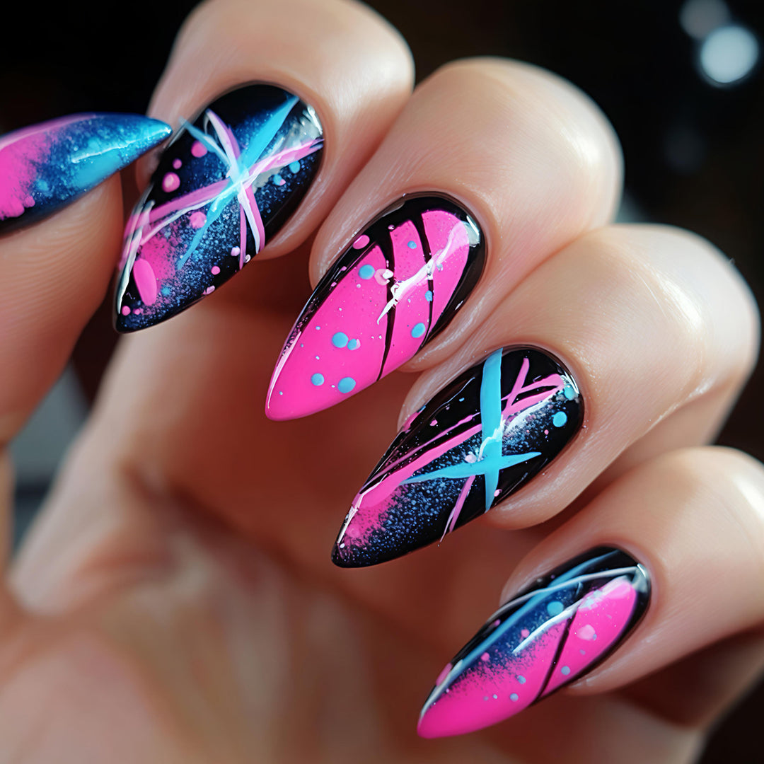 Artificial nails with geometric glamour design Bowlift