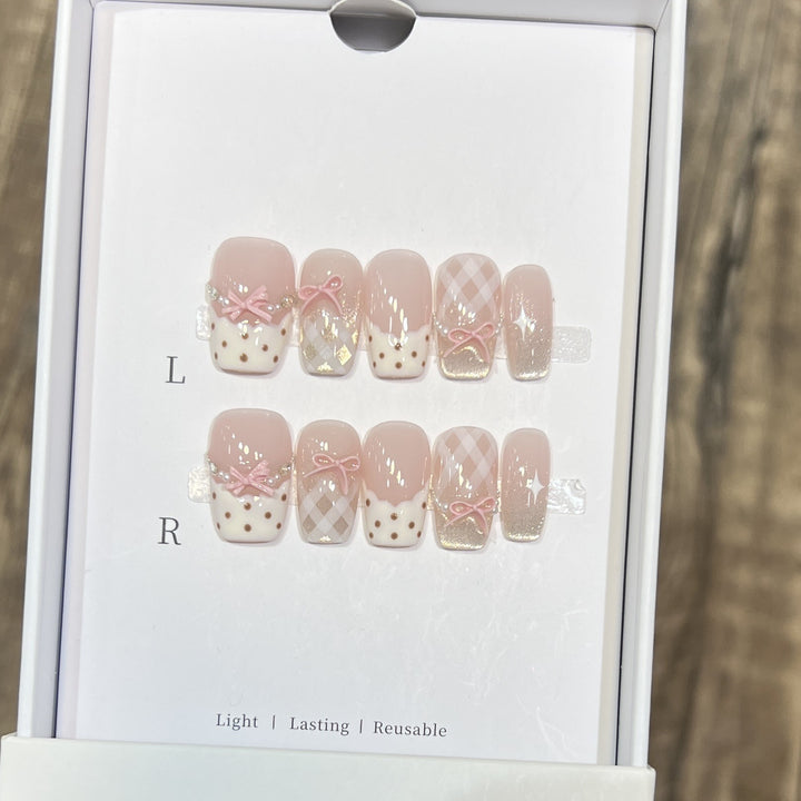 Decorative Press-On Nail Art Set with Charming Ribbon Accents Bowlift