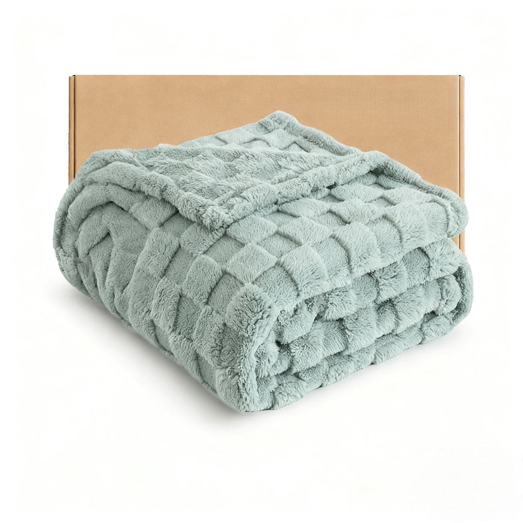 Luxurious Textured Fleece Throw Blanket Bowlift