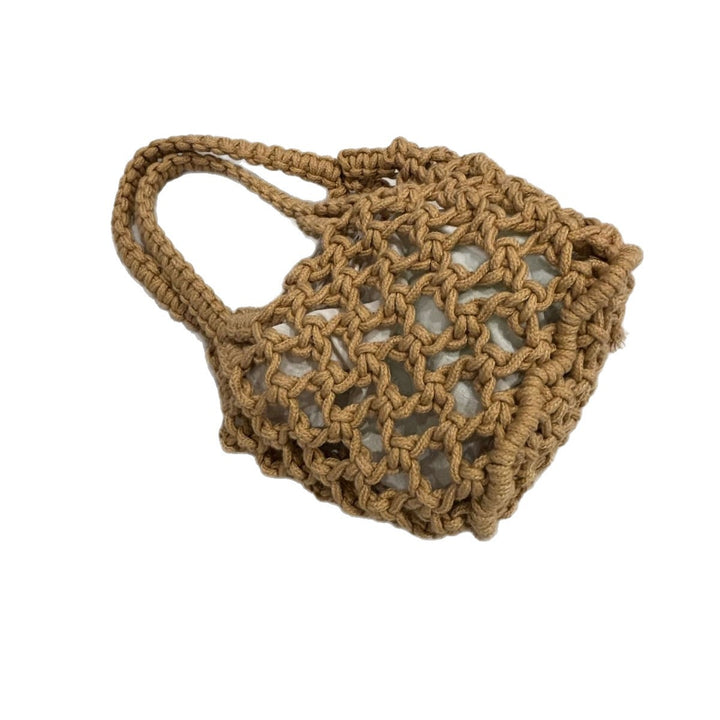Fashionable handbag made of braided material Bowlift
