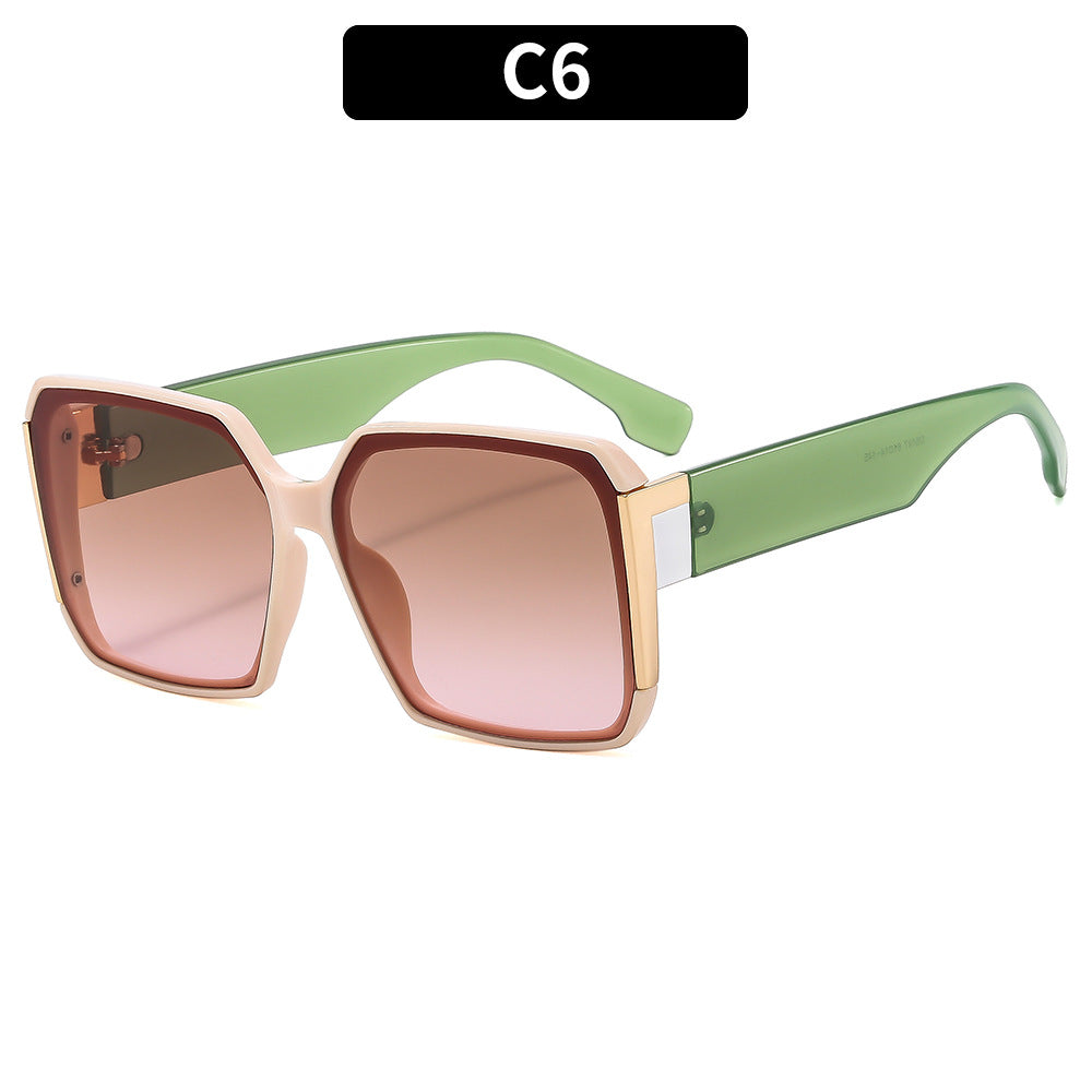 Retro-Inspired Oversized Square Sunglasses