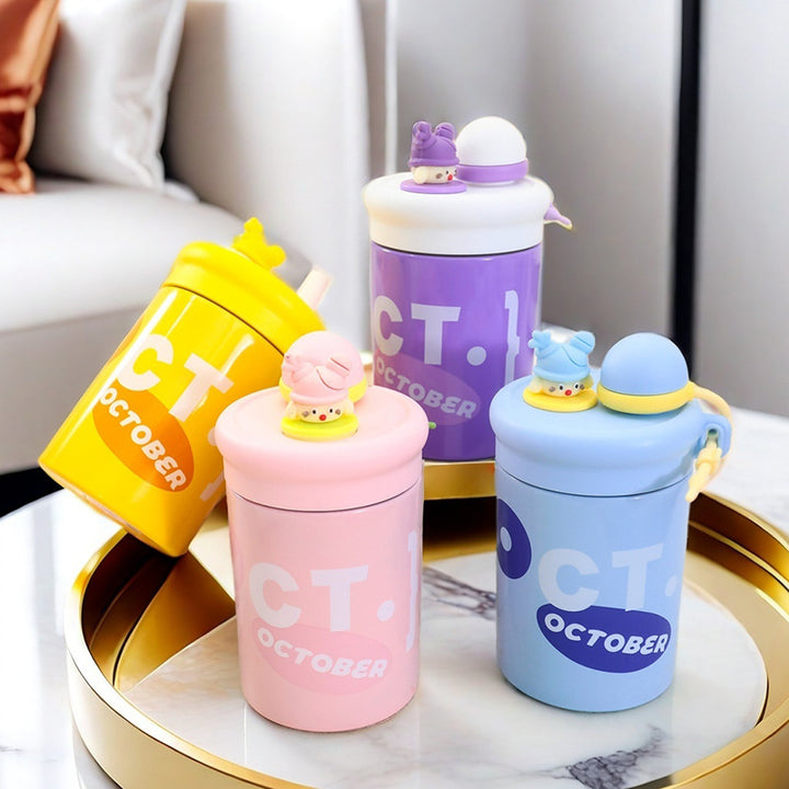 Women's creative drinking bottle with playful lid Bowlift
