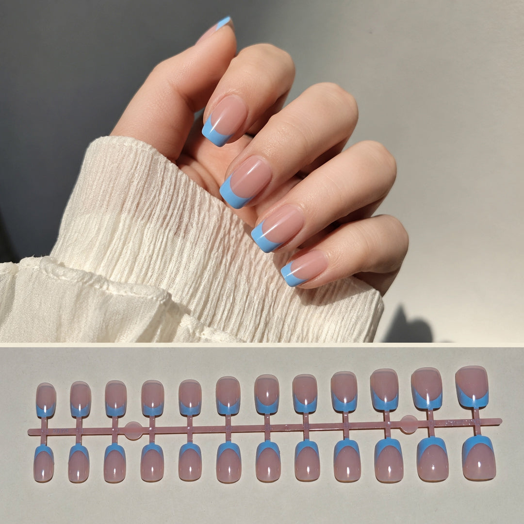 Chic French Tip Press-On Nail Art Set Bowlift