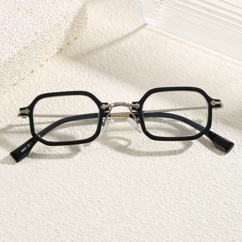Fashionable Oversized Sunglasses in Modern Design Bowlift
