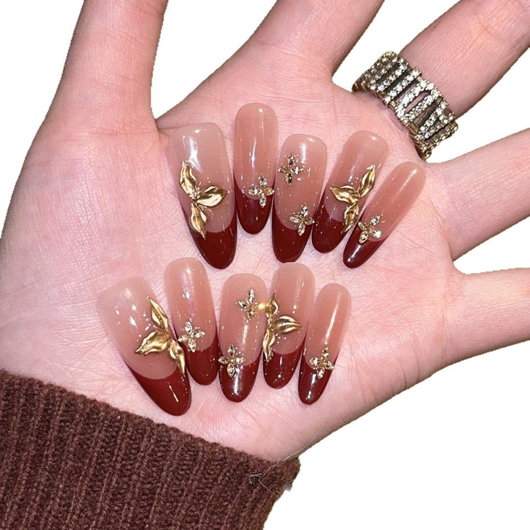 Artificial nails with luxurious flower and glitter elements Bowlift