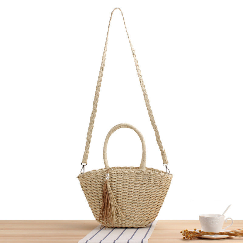 Fashionable basket bag with elegant tassel design Bowlift