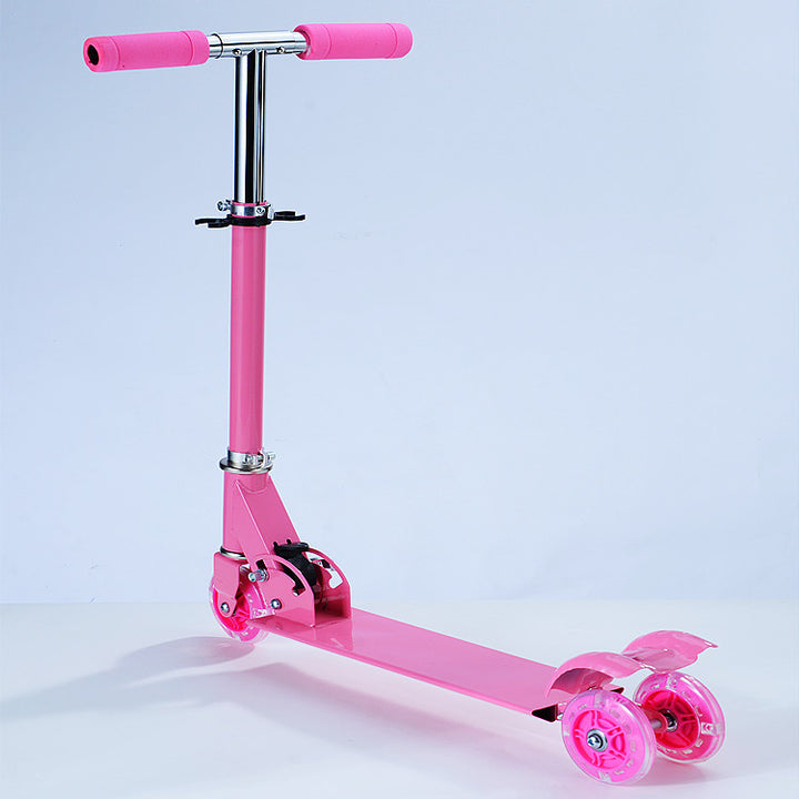 Foldable Kick Scooter with Wide Deck Bowlift