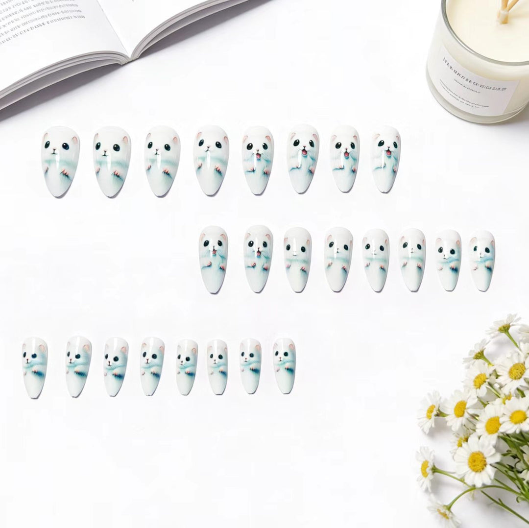 Nail art with cute animal design Bowlift