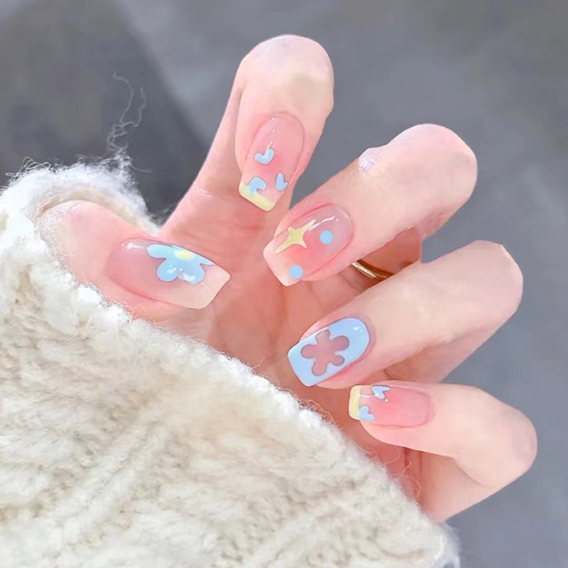 Creative nail art with flower accents Bowlift