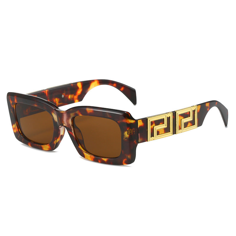 Women elegant square sunglasses with luxurious gold accent Bowlift