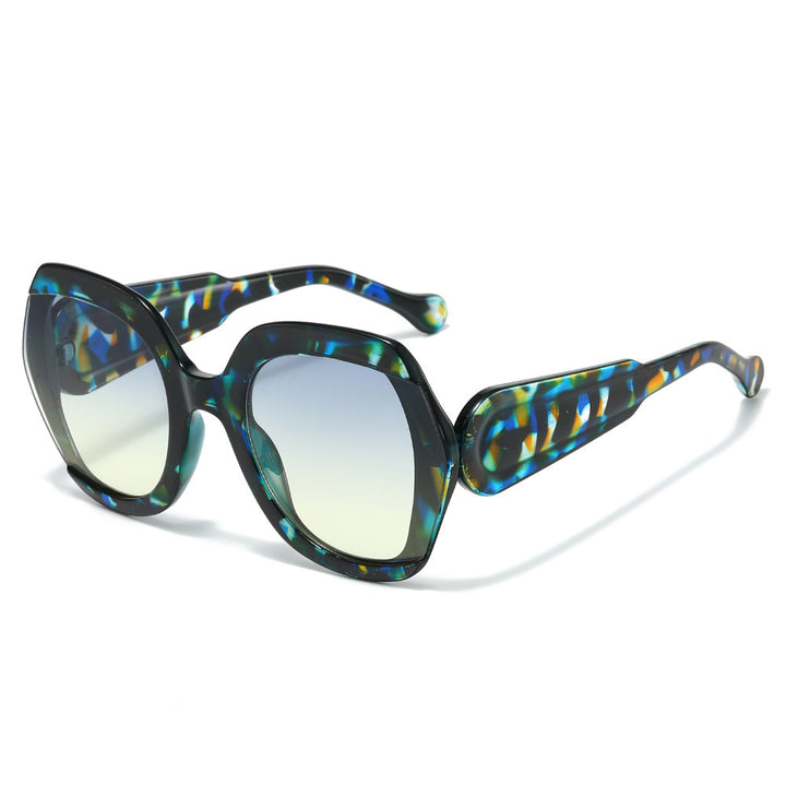 Fashion-Forward Oversized Sunglasses Bowlift