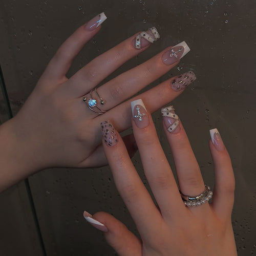 Elegant Nail Art with Glitter Design Bowlift