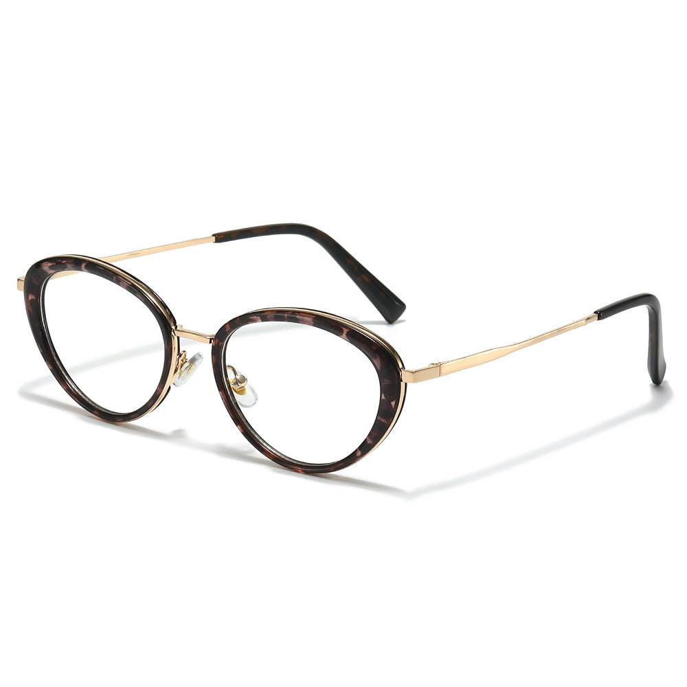 Retro-Inspired Cat-Eye Sunglasses with Tortoise Shell Accents Bowlift