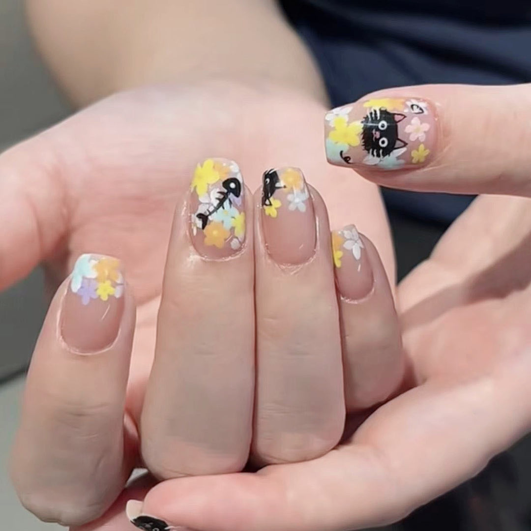 Elegant Press-On Nail Set Bowlift