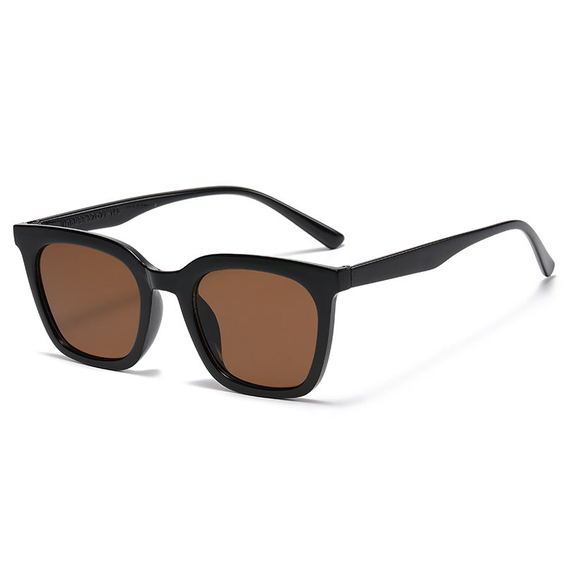 Ladies fashionable sunglasses in bold animal print Bowlift