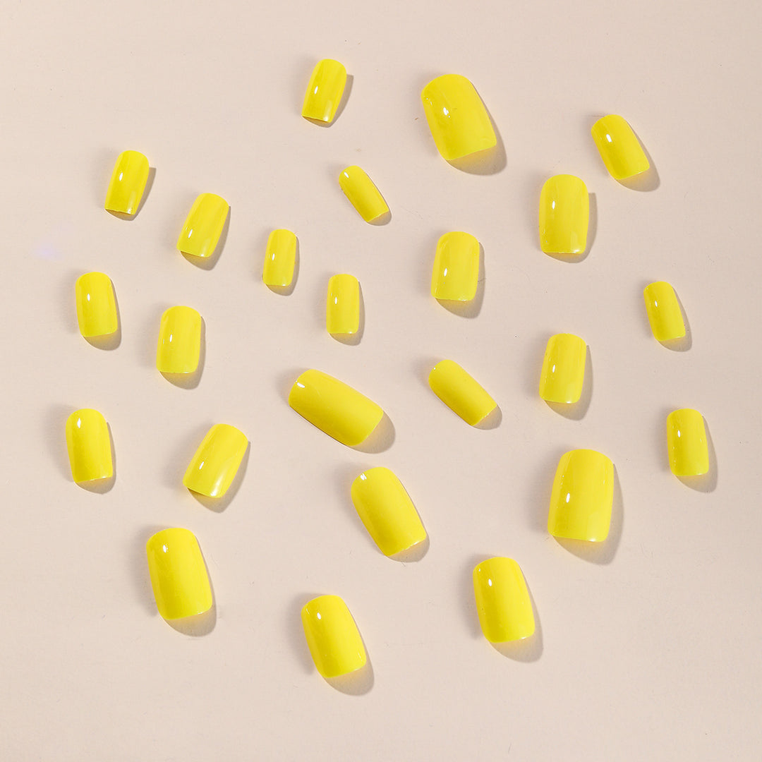High-Shine Acrylic Nail Art Extensions Bowlift