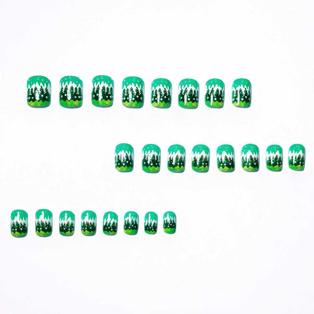Artificial nails with winter-themed Christmas tree design Bowlift