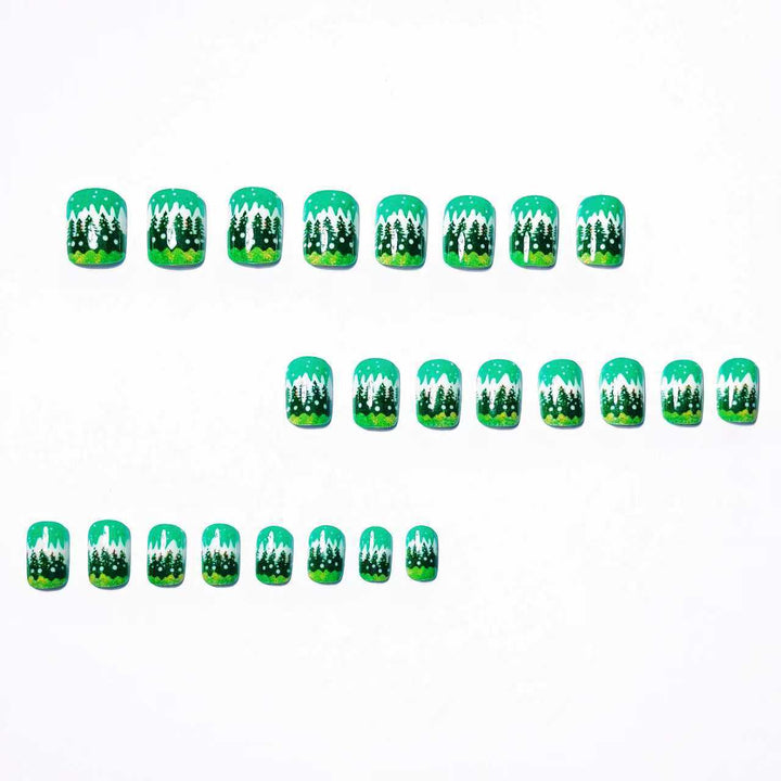 Artificial nails with winter-themed Christmas tree design Bowlift