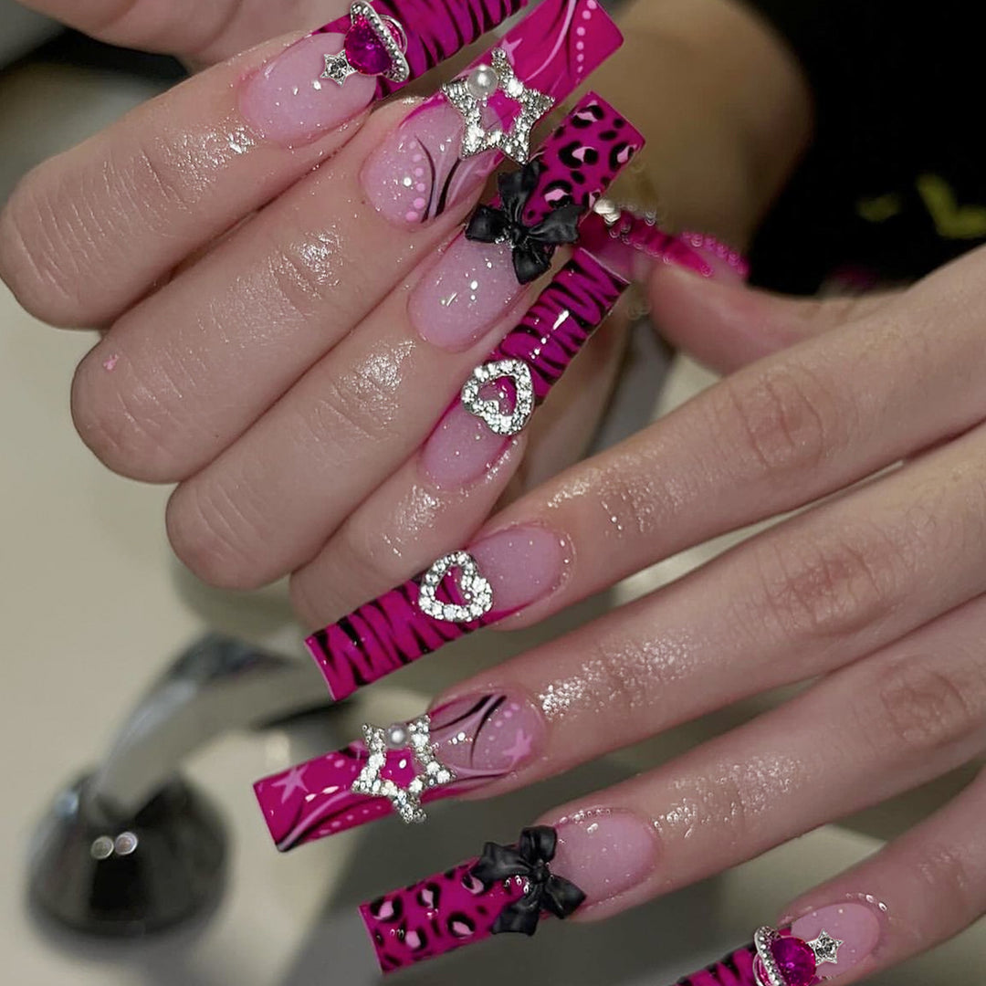 Glamorous 3D Nail Art Extensions Bowlift