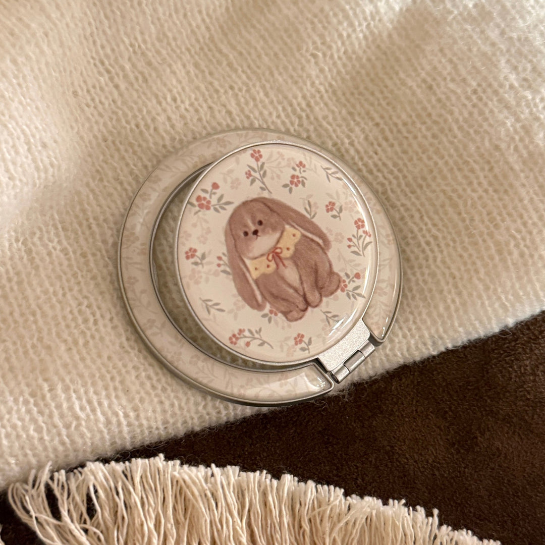 Playful hand mirror with rabbit design Bowlift