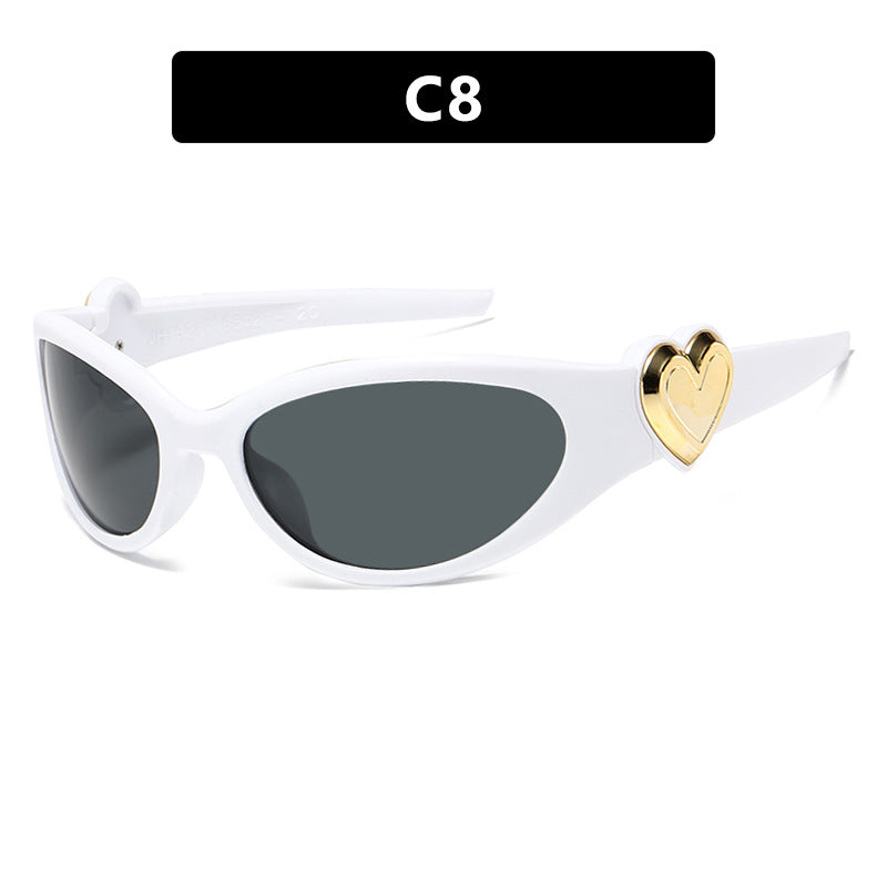 Ladies fashionable sunglasses with heart-shaped detail Bowlift