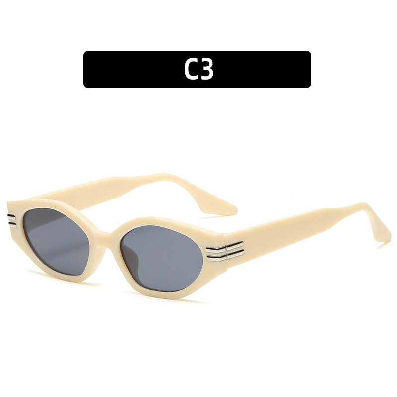 Elegant Cat-Eye Sunglasses with Decorative Metal Accents
