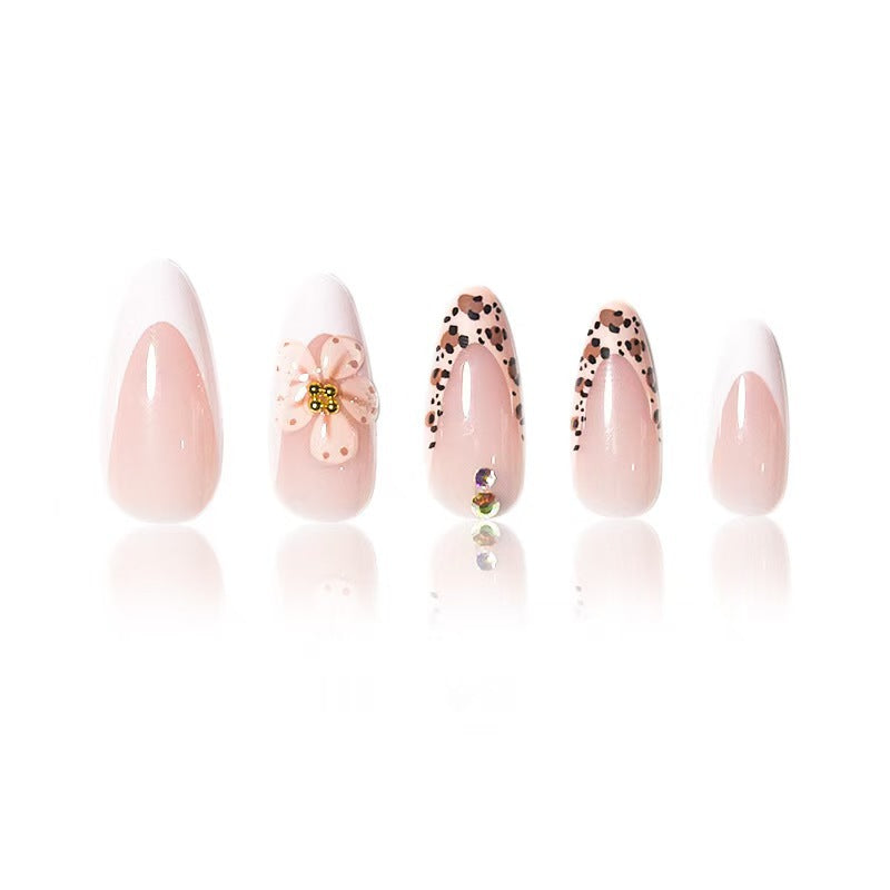 Elegant Floral-Accent Press-On Nails Bowlift
