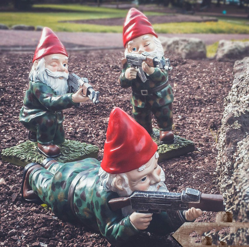 BowLift | Military Garden Gnome with Camouflage Uniform