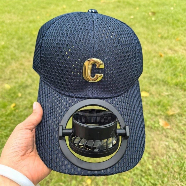 Breathable baseball cap with rechargeable fan in the visor and mesh insert Bowlift