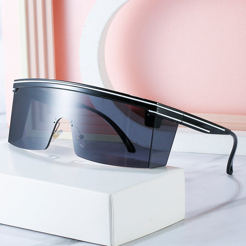 Women's Sporty Sunglasses with Futuristic Design and Unobstructed Field of View Bowlift