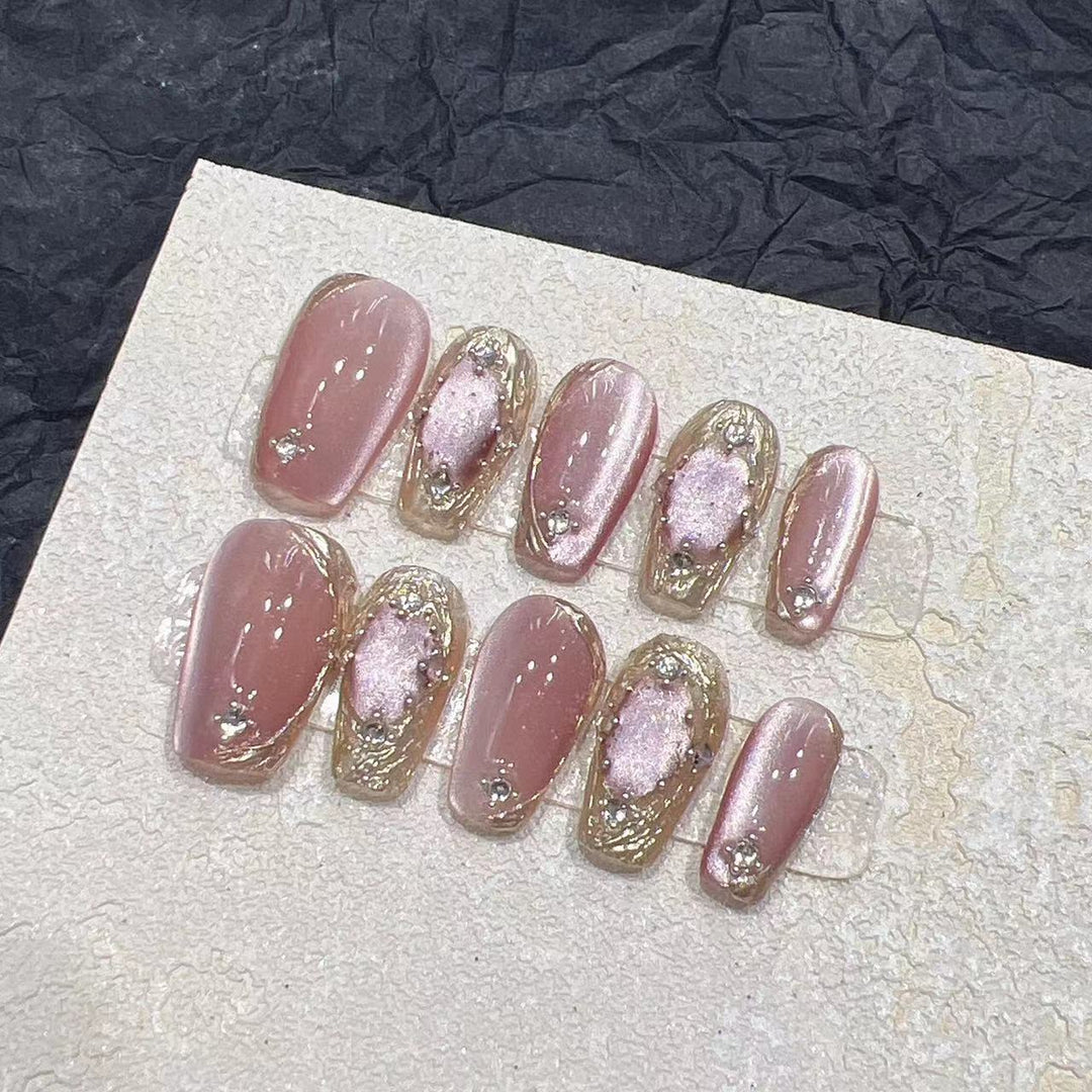 Chic Press-On Nail Art Set Bowlift
