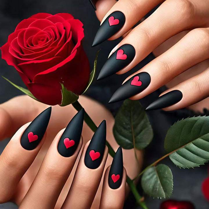 Artificial nails with romantic heart design Bowlift