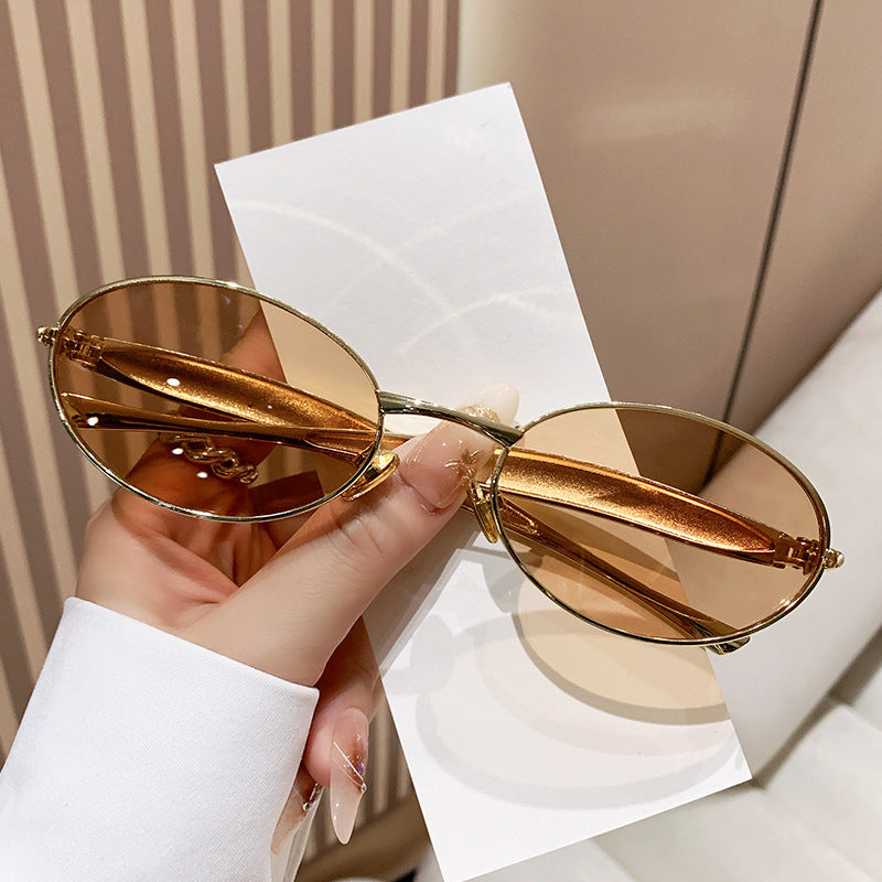 Women's fashionable oversized sunglasses with elegant design Bowlift