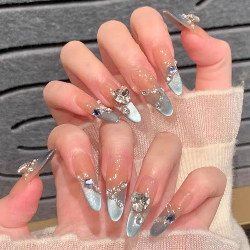 Artifical nails with shiny rhinestone decorations Bowlift