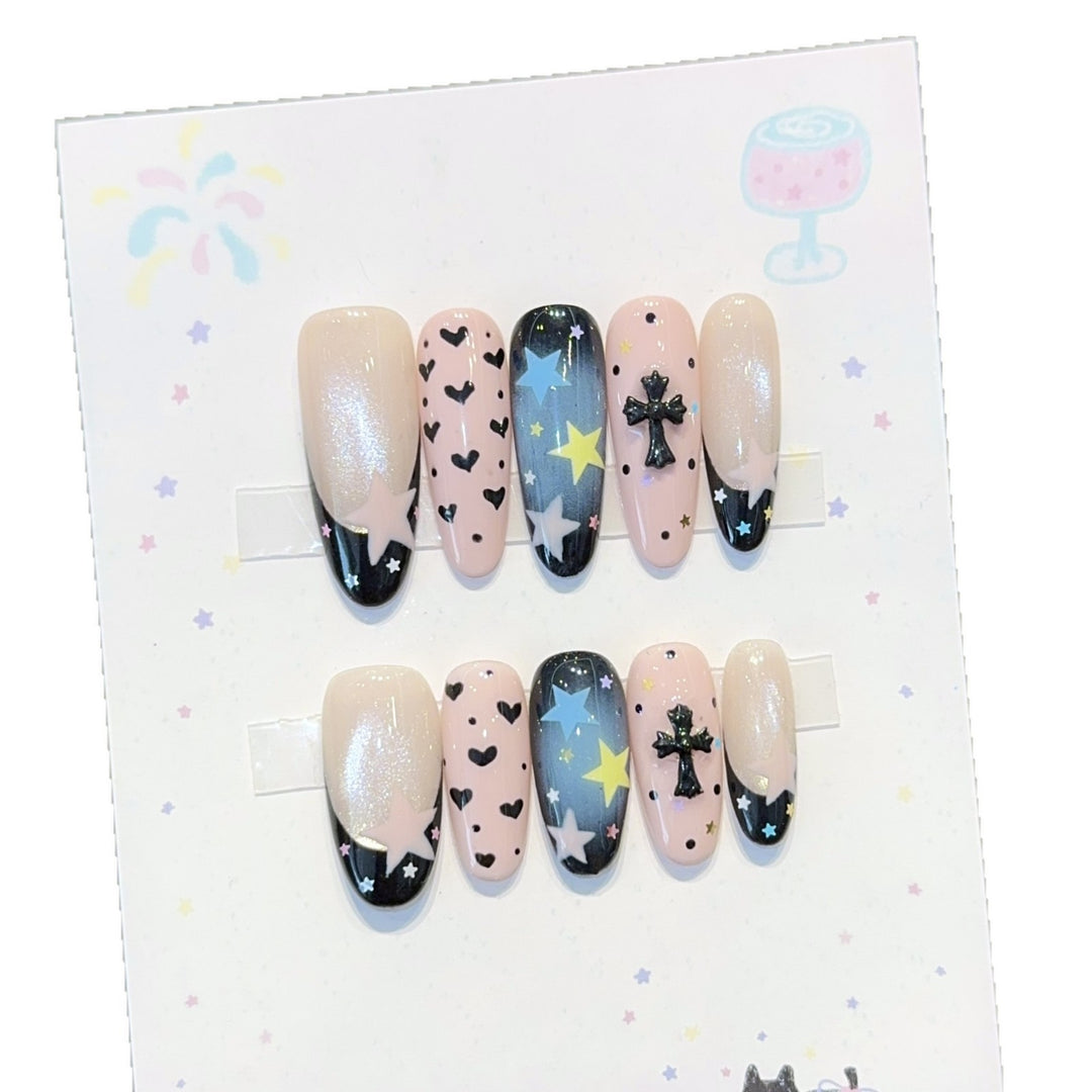 Artificial nail tips with playful star and heart designs Bowlift
