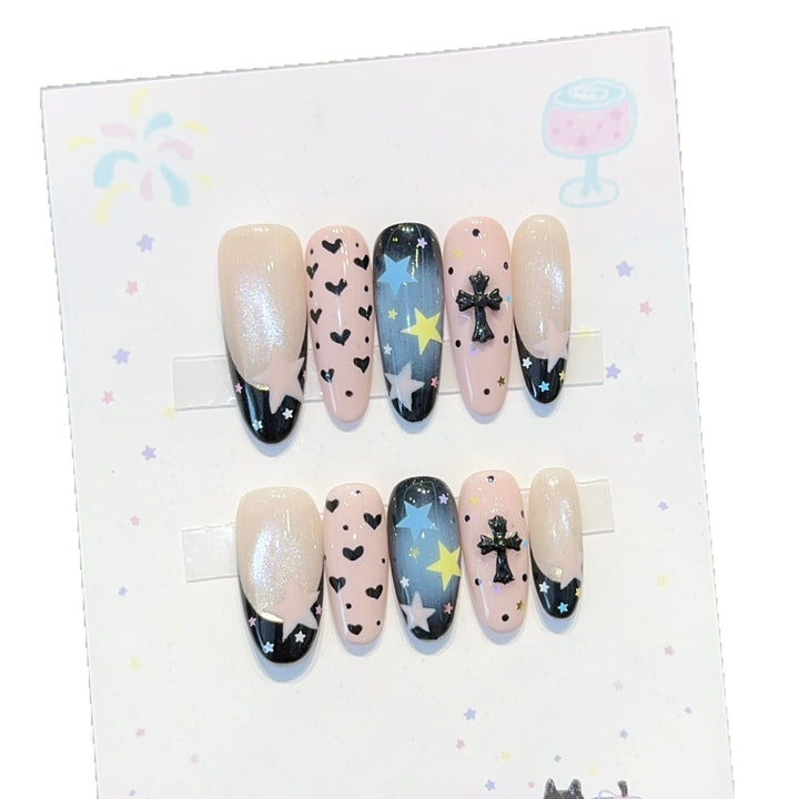 Artificial nail tips with playful star and heart designs Bowlift