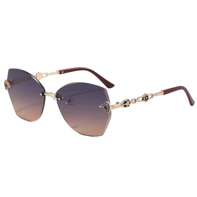 Elegant Geometric Statement Sunglasses