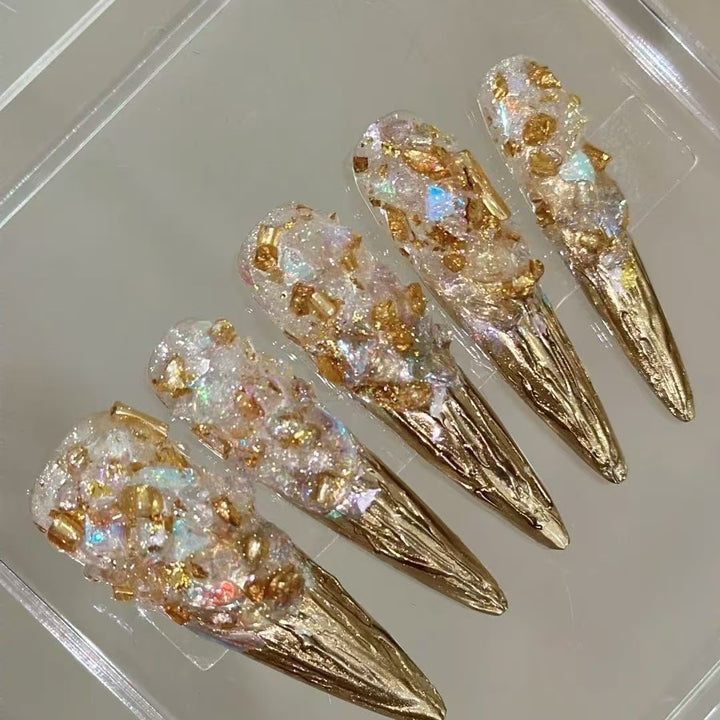 Elegant 3D Gold-Accent Press-On Nail Set Bowlift