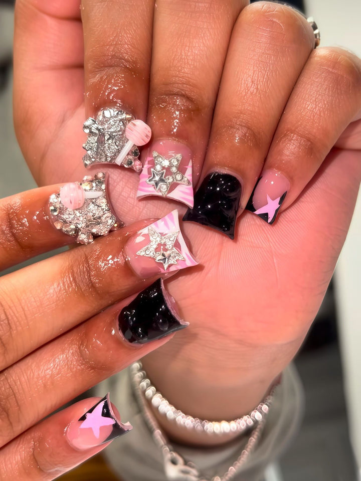 Glamorous Decorative Press-On Nail Art Bowlift