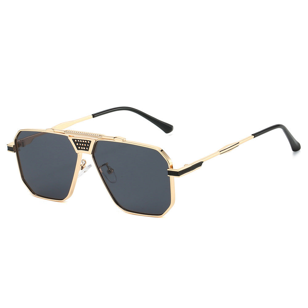 Ladies sunglasses in luxurious, geometric design Bowlift