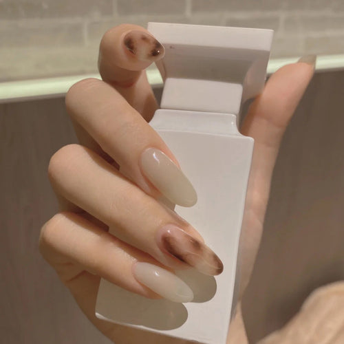 Artful Gel Nails with Elegant Ombre Effect Bowlift