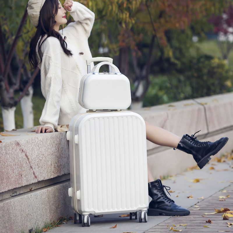 Dual-Compartment Hard-Shell Luggage Set Bowlift
