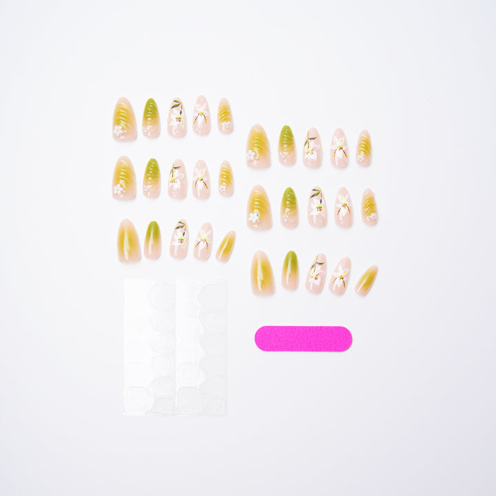 Extravagant Art Nails Bowlift