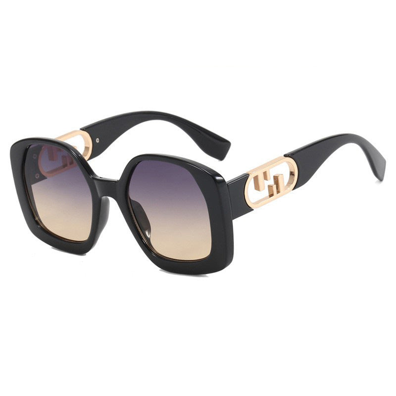 Women oversized sunglasses with extravagant geometric frame and elegant accents Bowlift